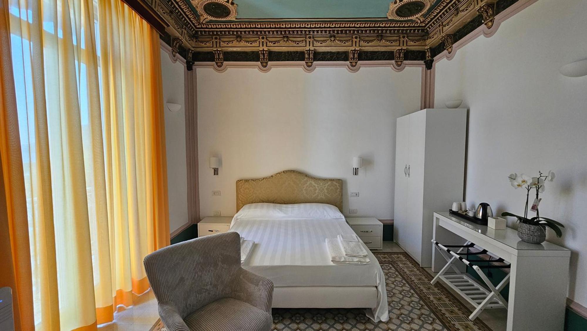 Galene - Beachfront In Costa D'Amalfi Maiori Quarto foto